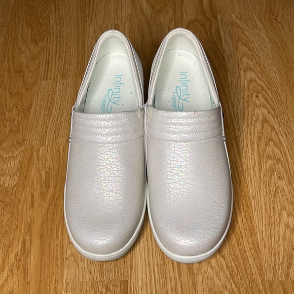 Infinity by Cherokee Clogs (WORN ONCE) - Picture 2 of 5